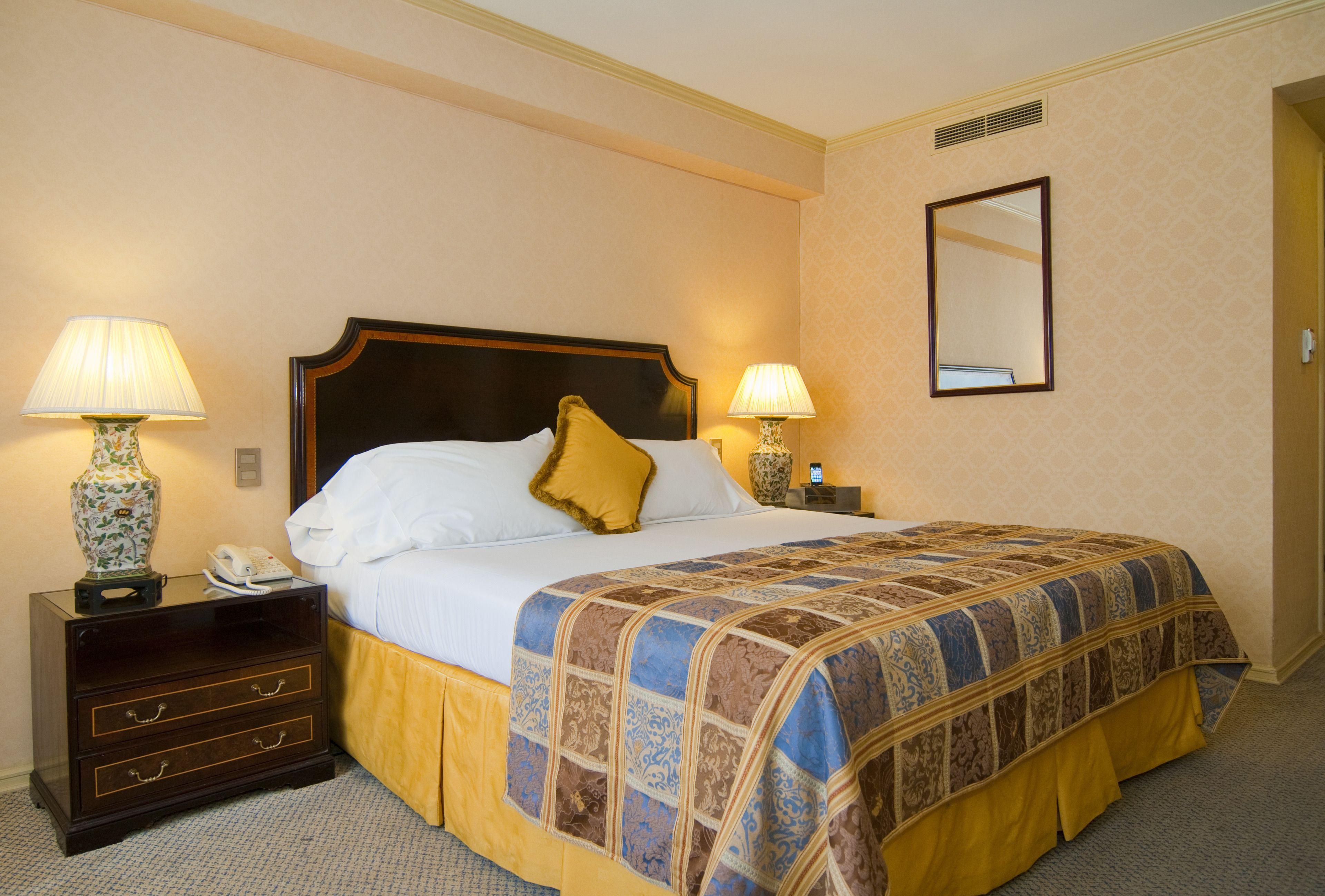 Park Plaza Santiago, Santiago